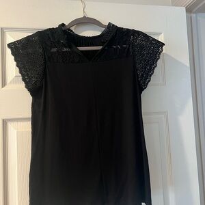 Cable & Gauge Black Lace Sleeve Blouse